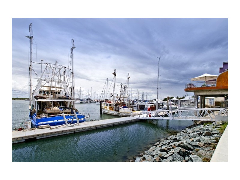 39 Central Avenue, Scarborough QLD 4020