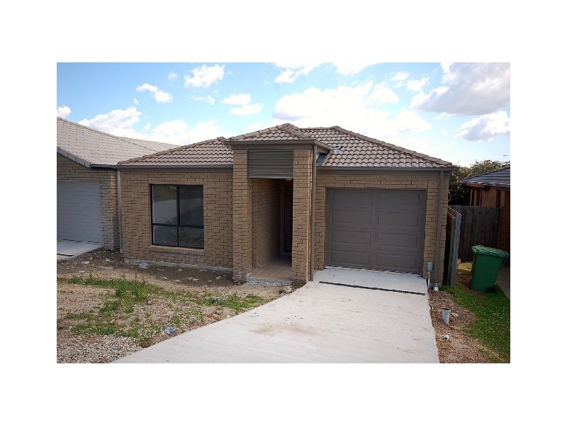 9 Dysart Street, Rothwell QLD 4022