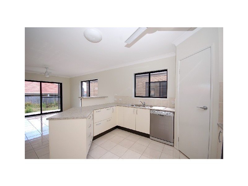 9a Dysart Street, Rothwell QLD 4022