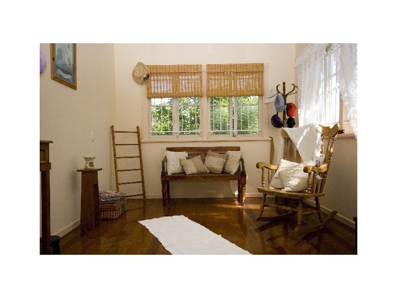 67 Sydney Street, Redcliffe QLD 4020