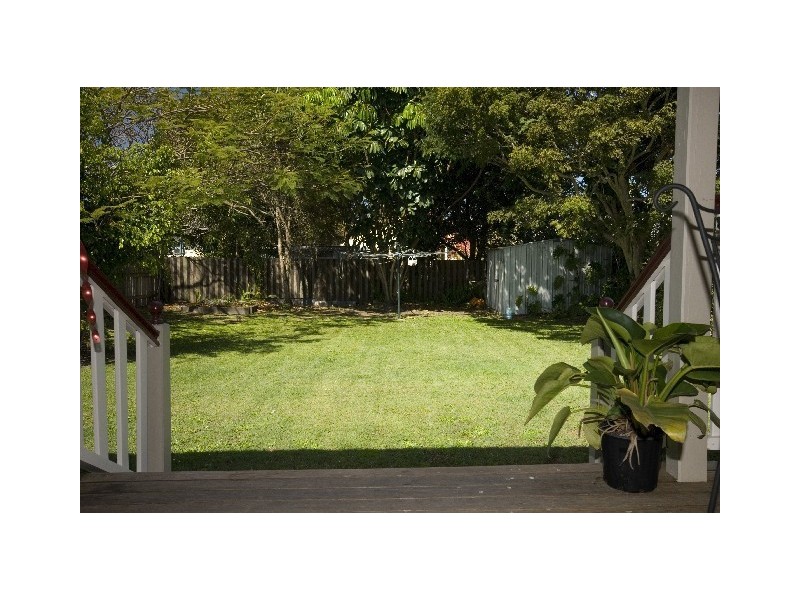 67 Sydney Street, Redcliffe QLD 4020