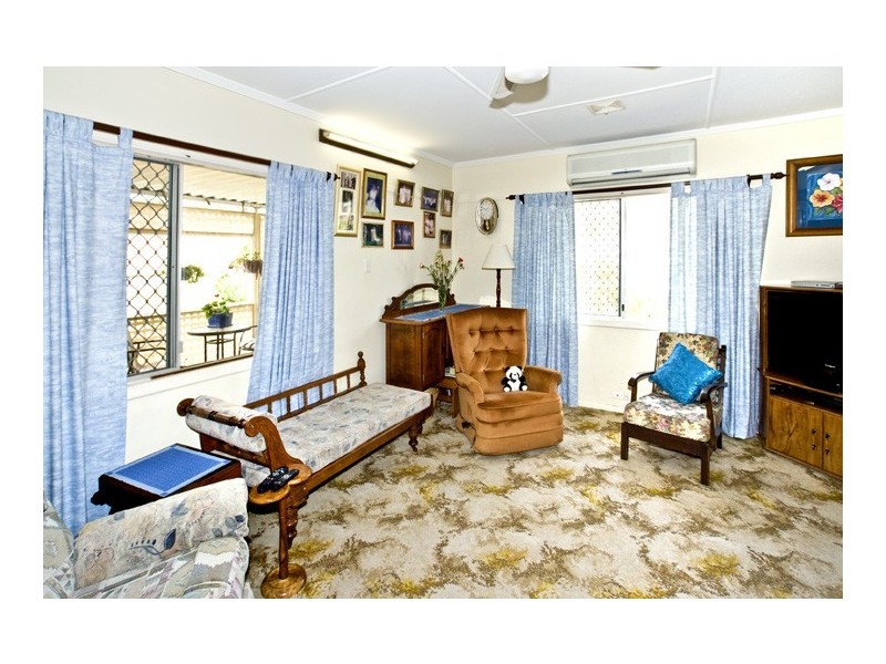 217 Scarborough Road, Scarborough QLD 4020