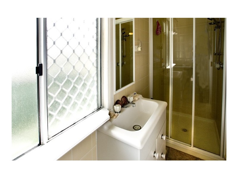 217 Scarborough Road, Scarborough QLD 4020