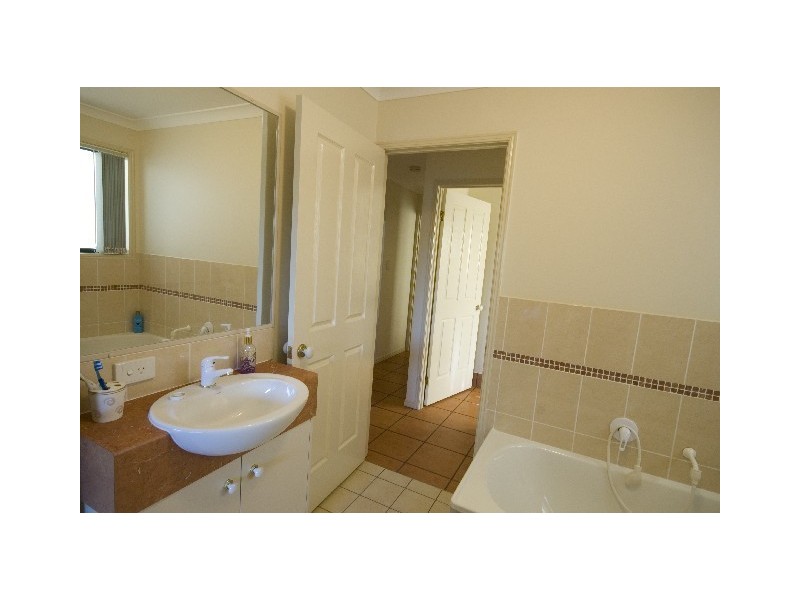 10A Queen Street, Scarborough QLD 4020