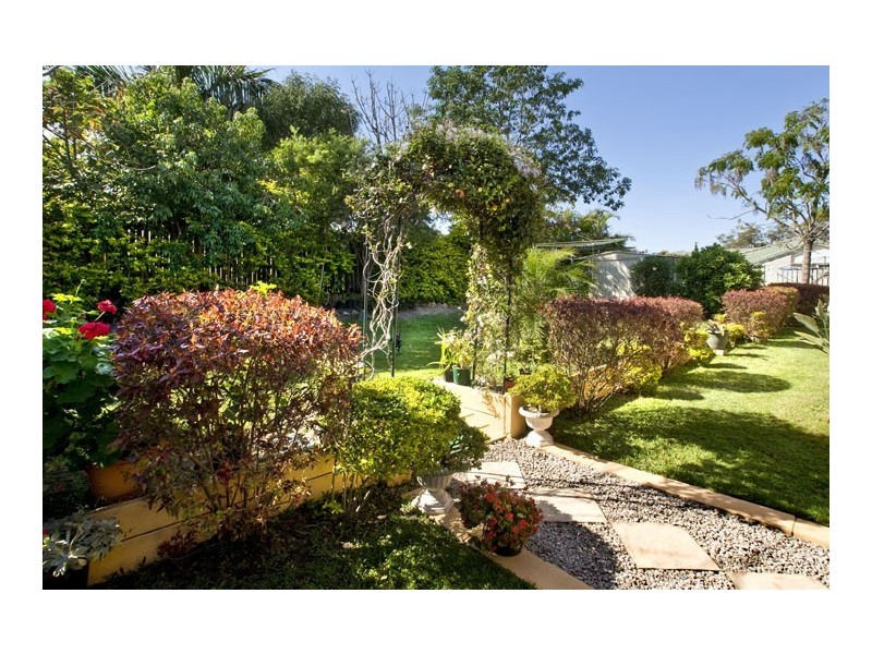 4 Amcord Place, Rothwell QLD 4022