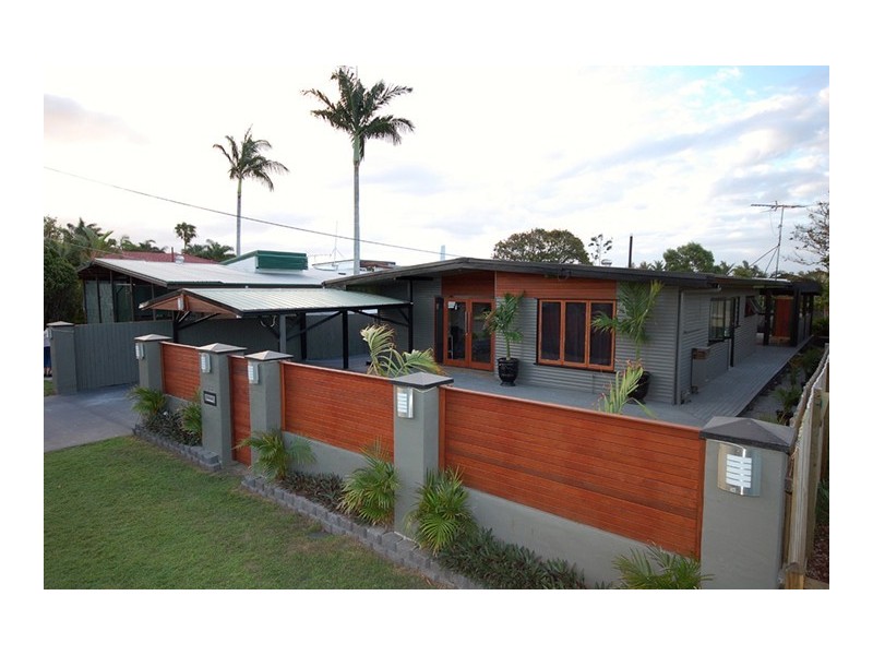 33 Twenty-Third Avenue, Brighton QLD 4017