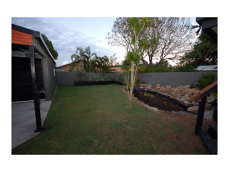 33 Twenty-Third Avenue, Brighton QLD 4017