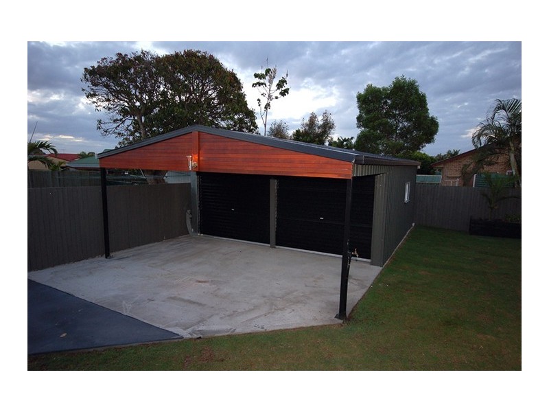 33 Twenty-Third Avenue, Brighton QLD 4017