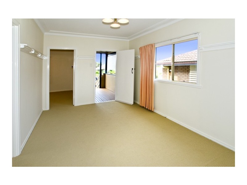 11 Keenan Street, Margate QLD 4019