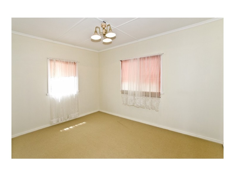 11 Keenan Street, Margate QLD 4019