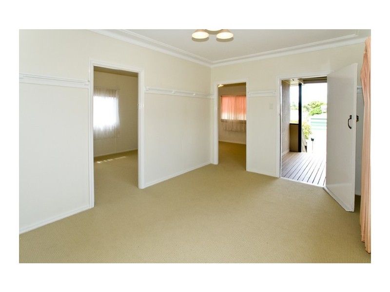 11 Keenan Street, Margate QLD 4019