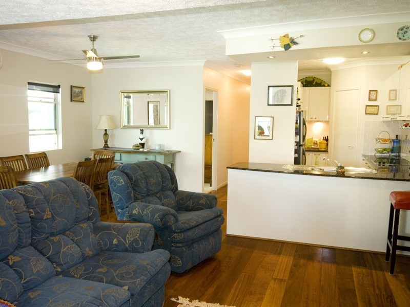 8/55 Landsborough Avenue, Scarborough QLD 4020