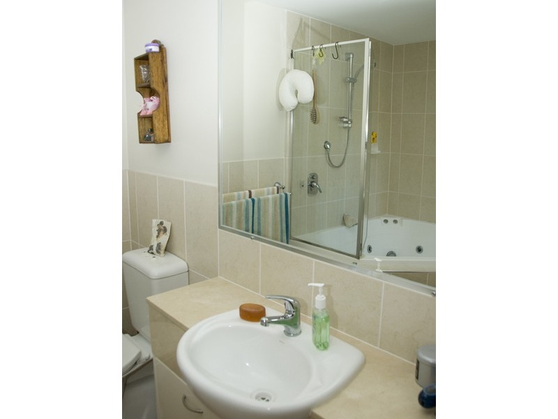 8/55 Landsborough Avenue, Scarborough QLD 4020