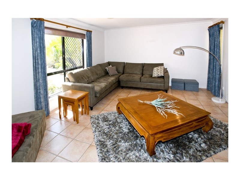 6 Mariner Court, Newport QLD 4020