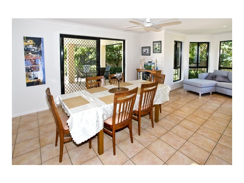 6 Mariner Court, Newport QLD 4020
