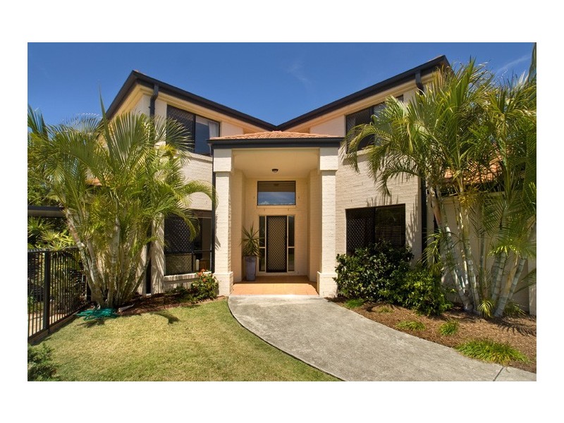 6 Mariner Court, Newport QLD 4020