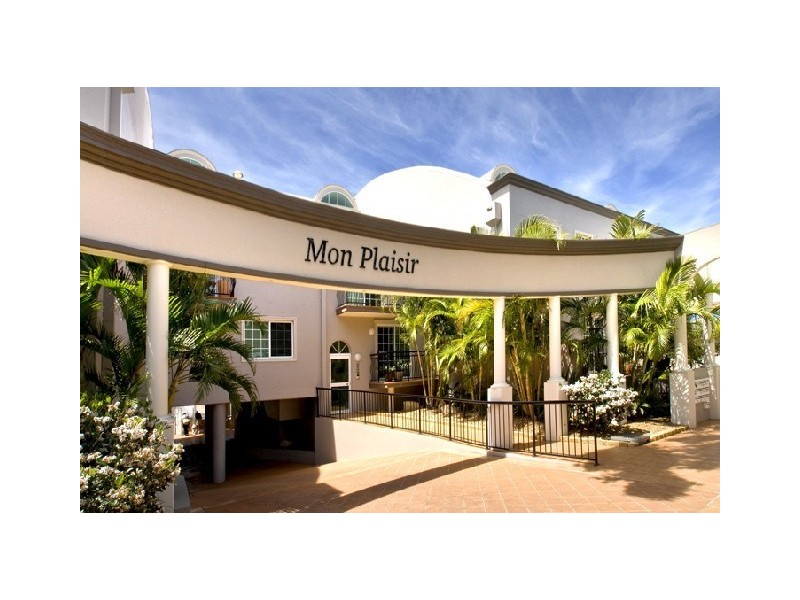 8/94 Prince Edward Parade, Scarborough QLD 4020