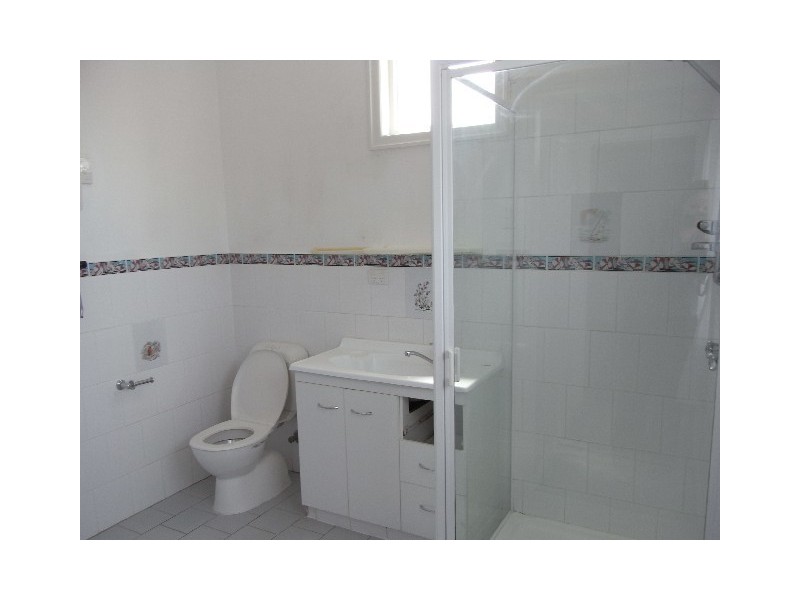 6 Caroline Street, Woody Point QLD 4019