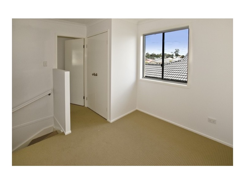 4/17 Lady Bowen Parade, Rothwell QLD 4022