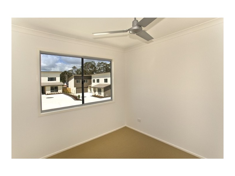 8/17 Lady Bowen Parade, Rothwell QLD 4022