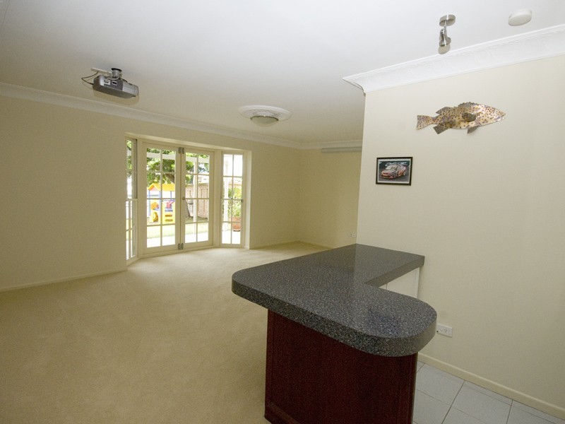 16 Southern Cross Drive, Scarborough QLD 4020