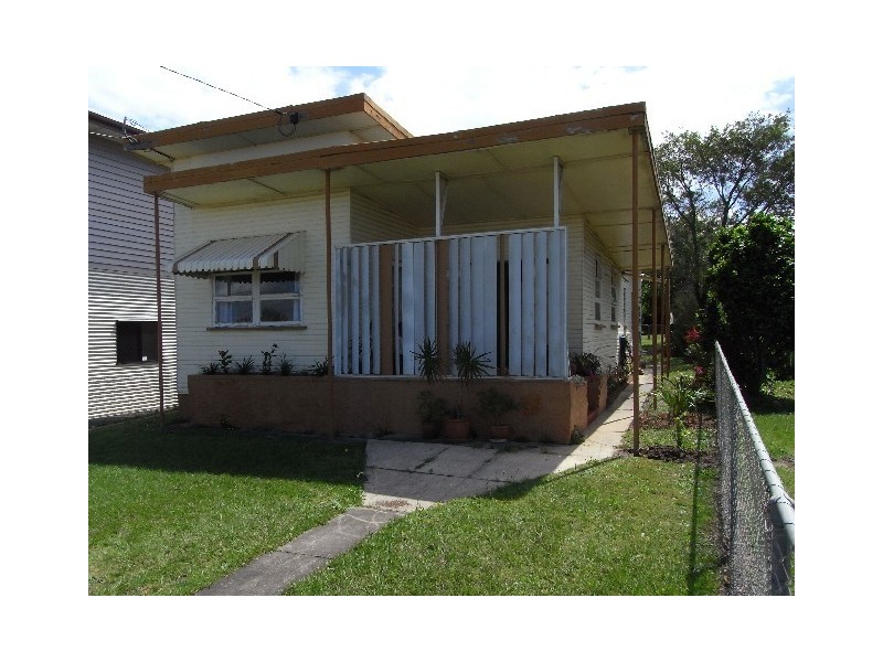 537 Oxley Avenue, Redcliffe QLD 4020