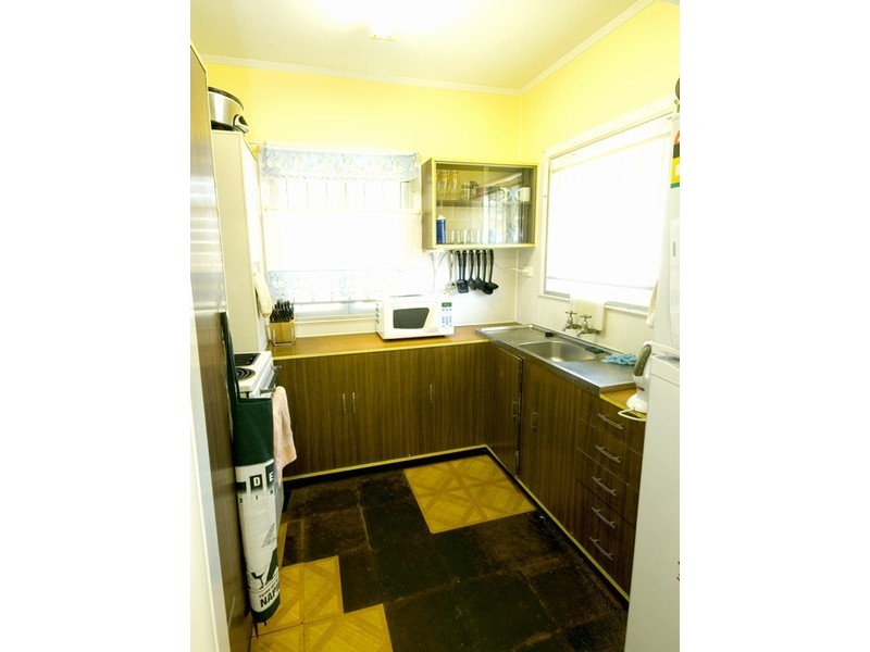 79 McLennan Street, Woody Point QLD 4019