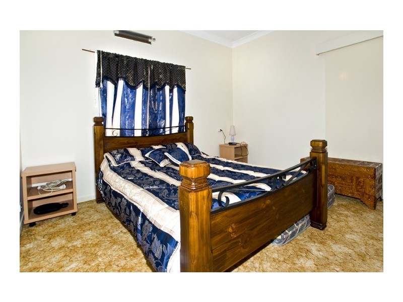 332 Scarborough Road, Scarborough QLD 4020