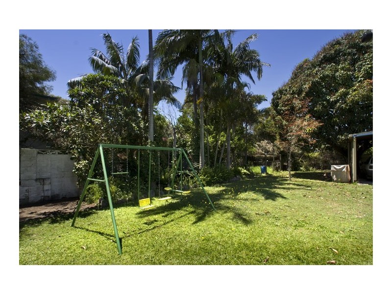 332 Scarborough Road, Scarborough QLD 4020