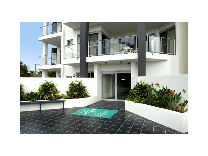 27/1 McNaughton Street, Redcliffe QLD 4020