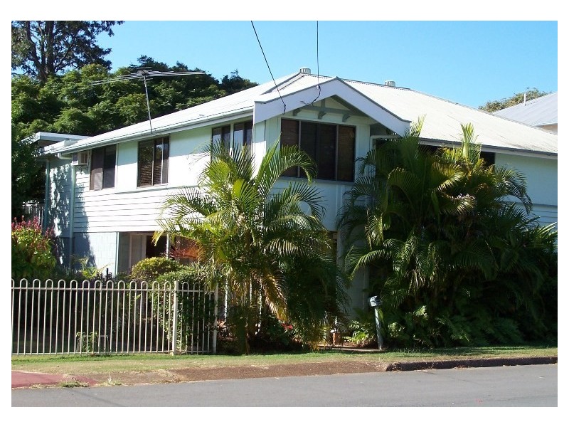 14 Steven Street, Redcliffe QLD 4020