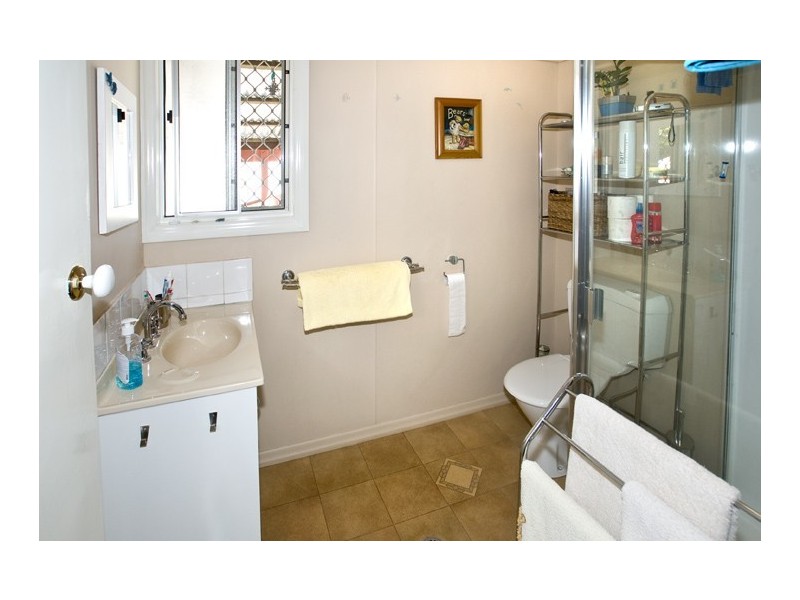 16 Bramble Street, Woody Point QLD 4019