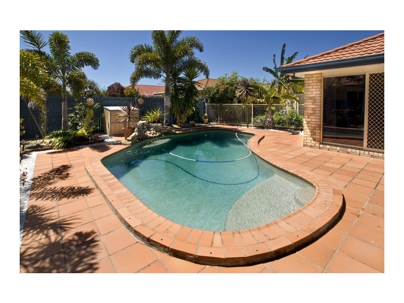 14 Walsh Street, Redcliffe QLD 4020