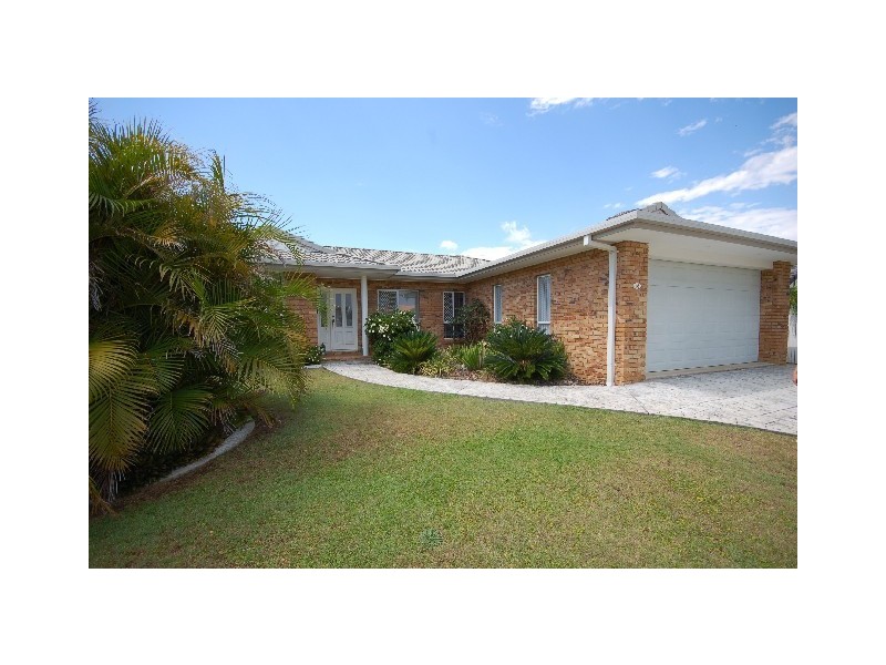 46 Intrepid Court, Scarborough QLD 4020