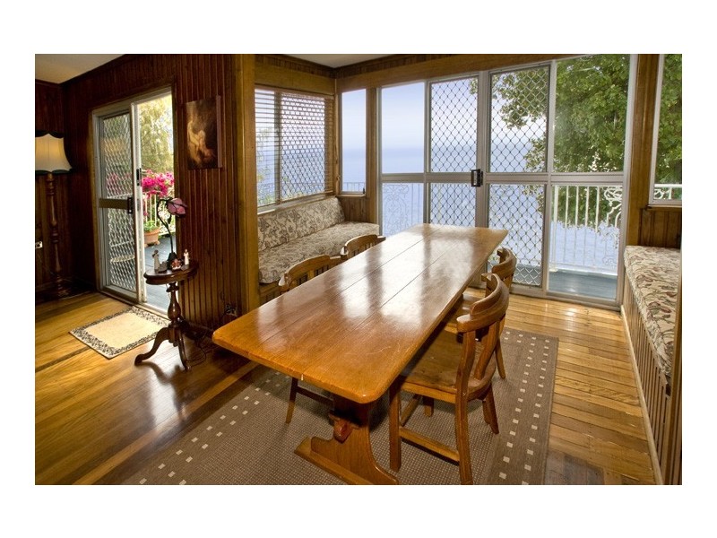 28 Whytecliffe Parade, Woody Point QLD 4019