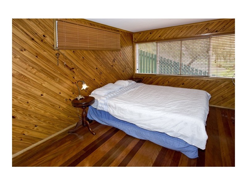 28 Whytecliffe Parade, Woody Point QLD 4019