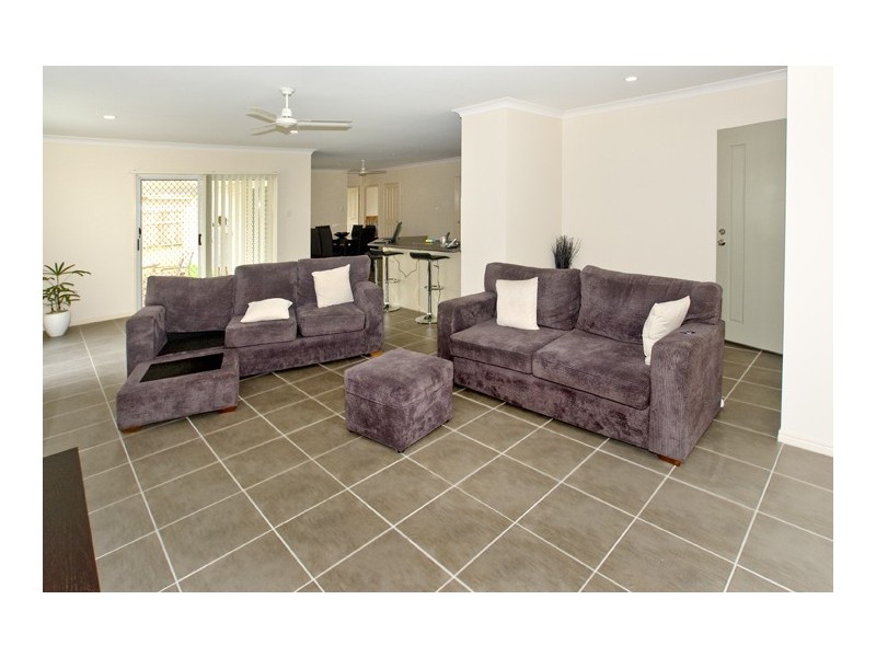 4 Cowper Court, Rothwell QLD 4022