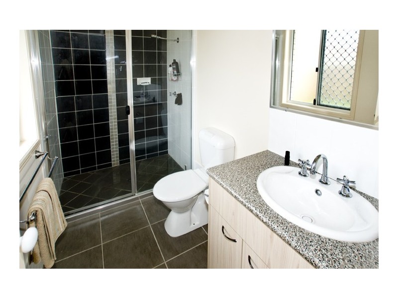 4 Cowper Court, Rothwell QLD 4022