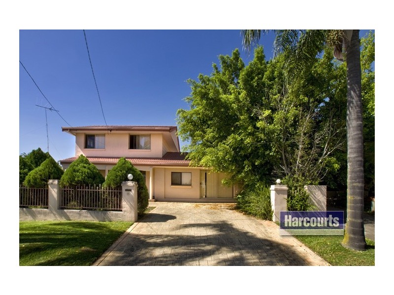 15 Cinnamon Court, Redcliffe QLD 4020