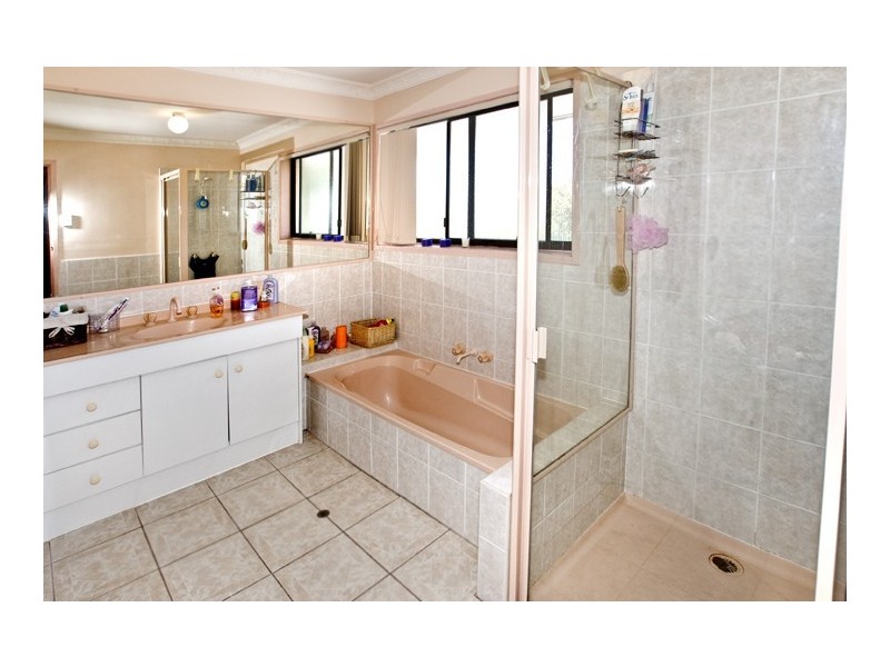 15 Cinnamon Court, Redcliffe QLD 4020