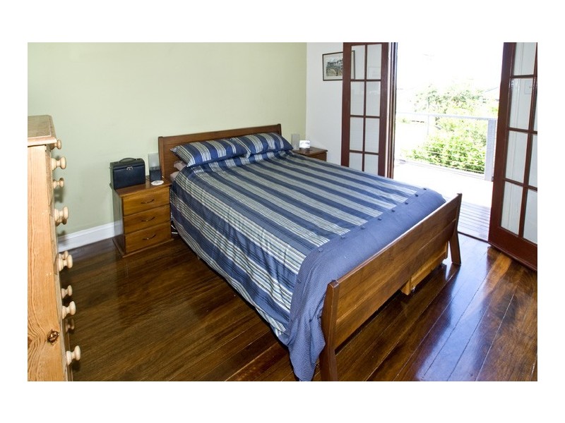 36 Rock Street, Scarborough QLD 4020