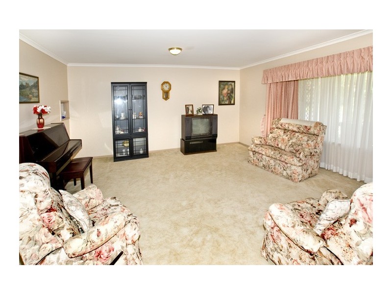 10 Mayfair Street, Kippa-ring QLD 4021