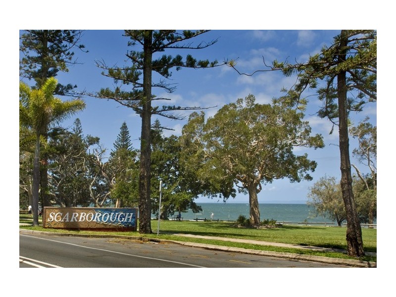 1/55 Landsborough Avenue, Scarborough QLD 4020
