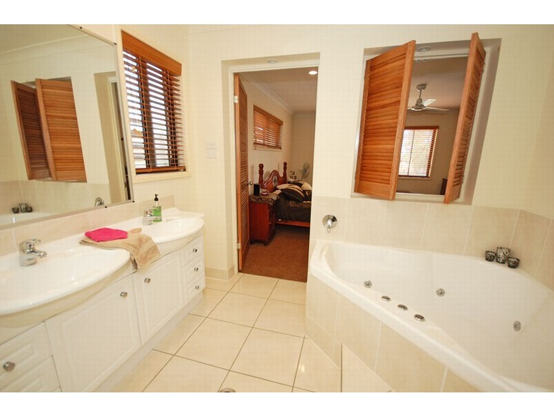 184 MacDonnell Road, Margate QLD 4019