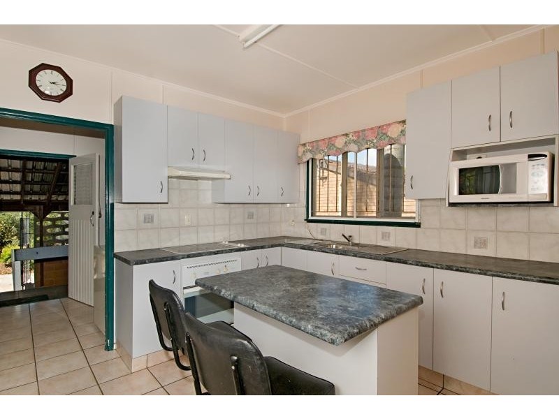 20 Ella Street, Redcliffe QLD 4020