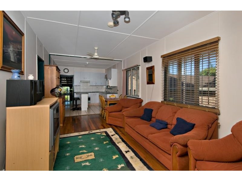 20 Ella Street, Redcliffe QLD 4020