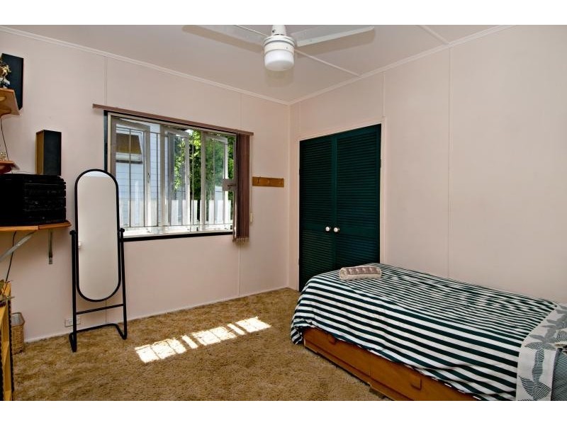 20 Ella Street, Redcliffe QLD 4020