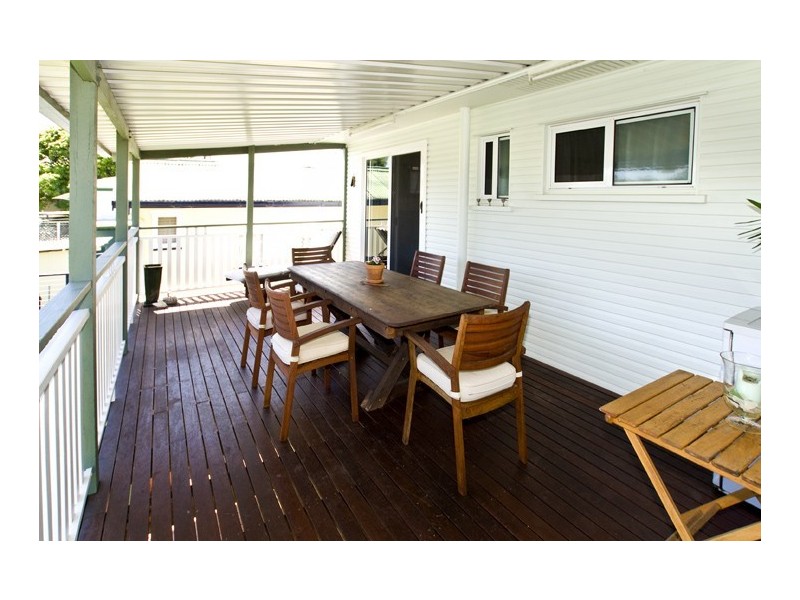 50 Higlett Street, Scarborough QLD 4020