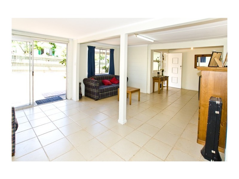 50 Higlett Street, Scarborough QLD 4020