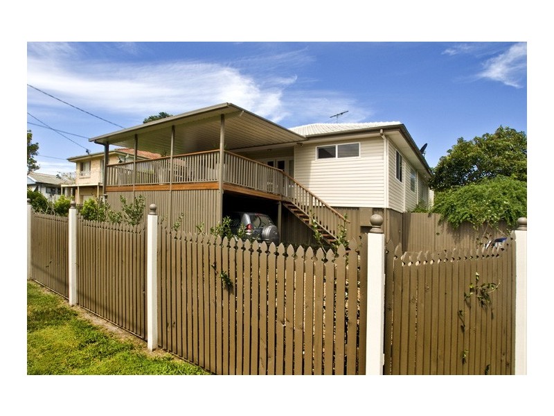 198 Scarborough Road, Scarborough QLD 4020